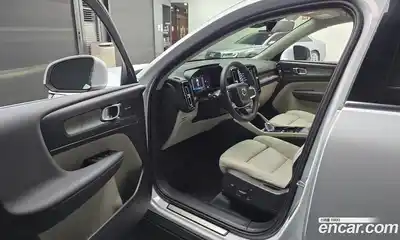 Volvo XC40 2024 2.0 Автомат в Москве № 164184, миниатюра 9