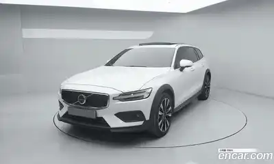 Volvo V60, 2024