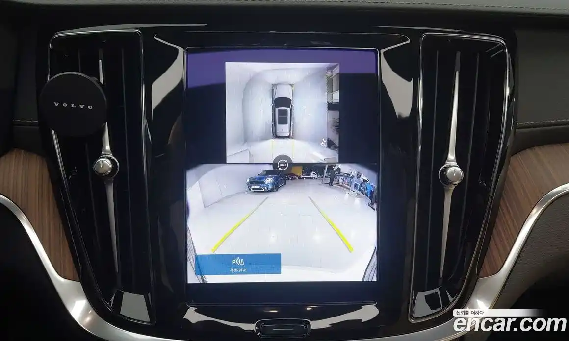 Volvo V60 2024 2.0 Автомат в Москве № 164754, фото 14