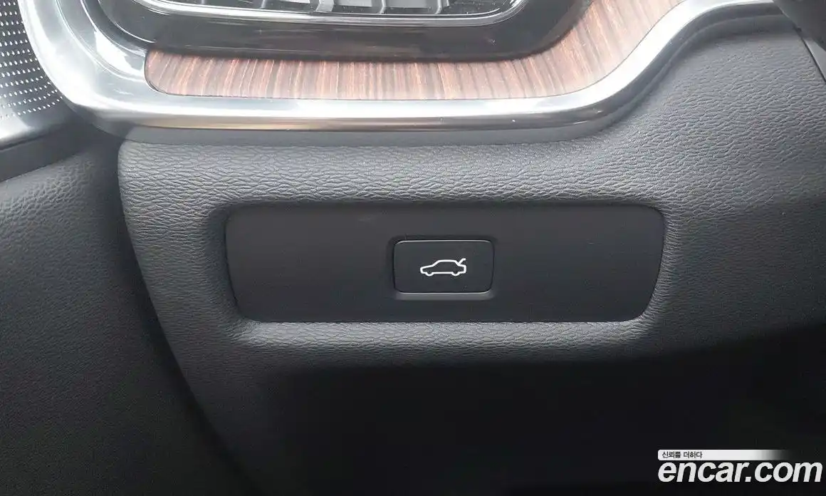 Volvo V60 2024 2.0 Автомат в Москве № 164754, фото 16