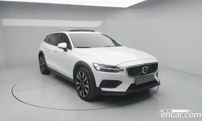 Volvo V60 2024 2.0 Автомат в Москве № 164754, миниатюра 3