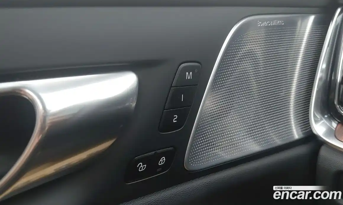 Volvo V60 2024 2.0 Автомат в Москве № 164754, фото 7