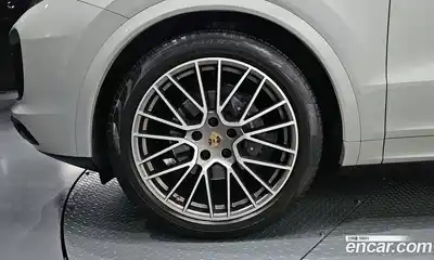 Porsche Cayenne 2022 3.0 Автомат в Москве № 165237, миниатюра 4