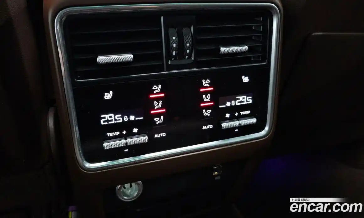 Porsche Cayenne 2019 3.0 Автомат в Москве № 165492, фото 17