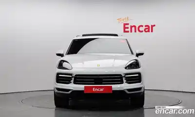 Porsche Cayenne 2019 3.0 Автомат в Москве № 165492, миниатюра 3