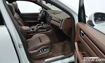 Porsche Cayenne 2019 3.0 Автомат в Москве № 165492, миниатюра 10
