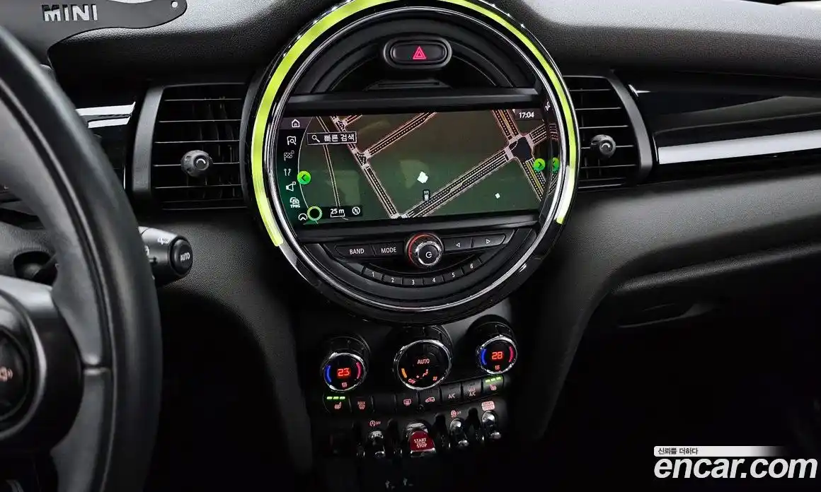 Mini Cooper 2020 1.5 Автомат в Москве № 166655, фото 11