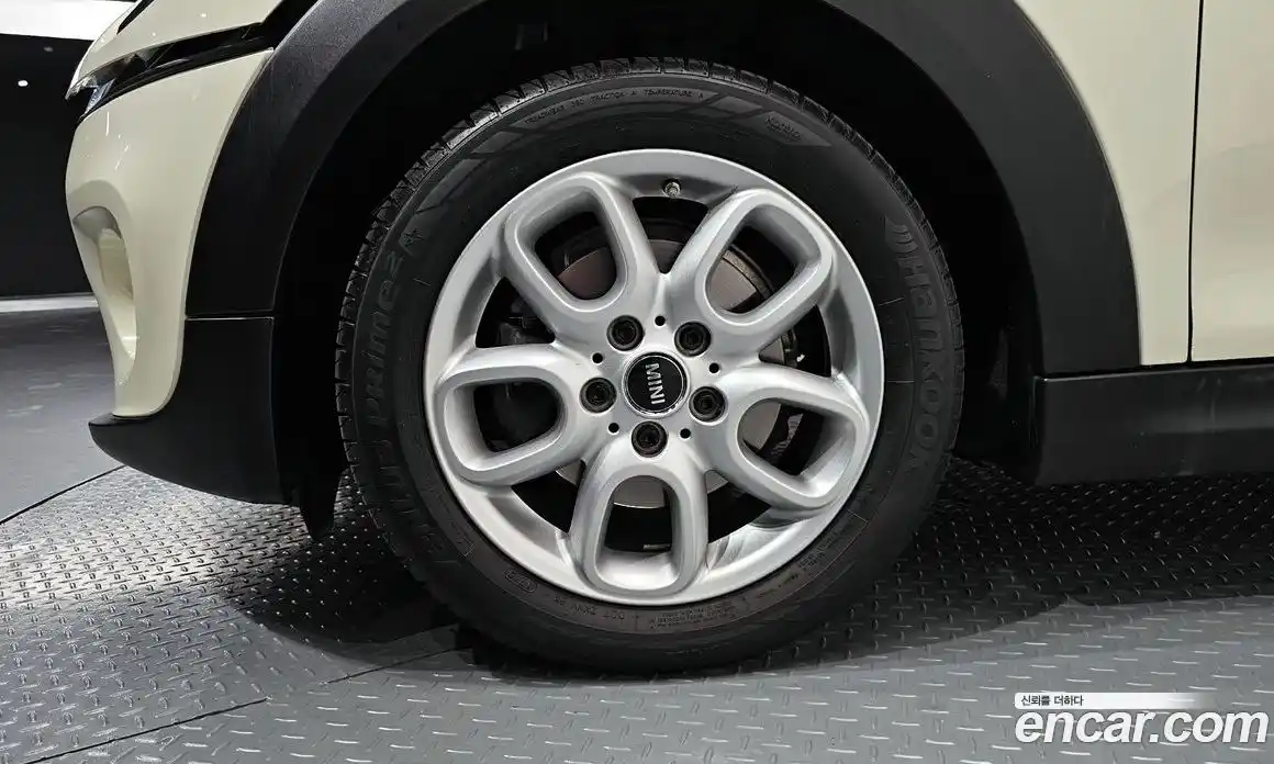 Mini Cooper 2020 1.5 Автомат в Москве № 166655, фото 14