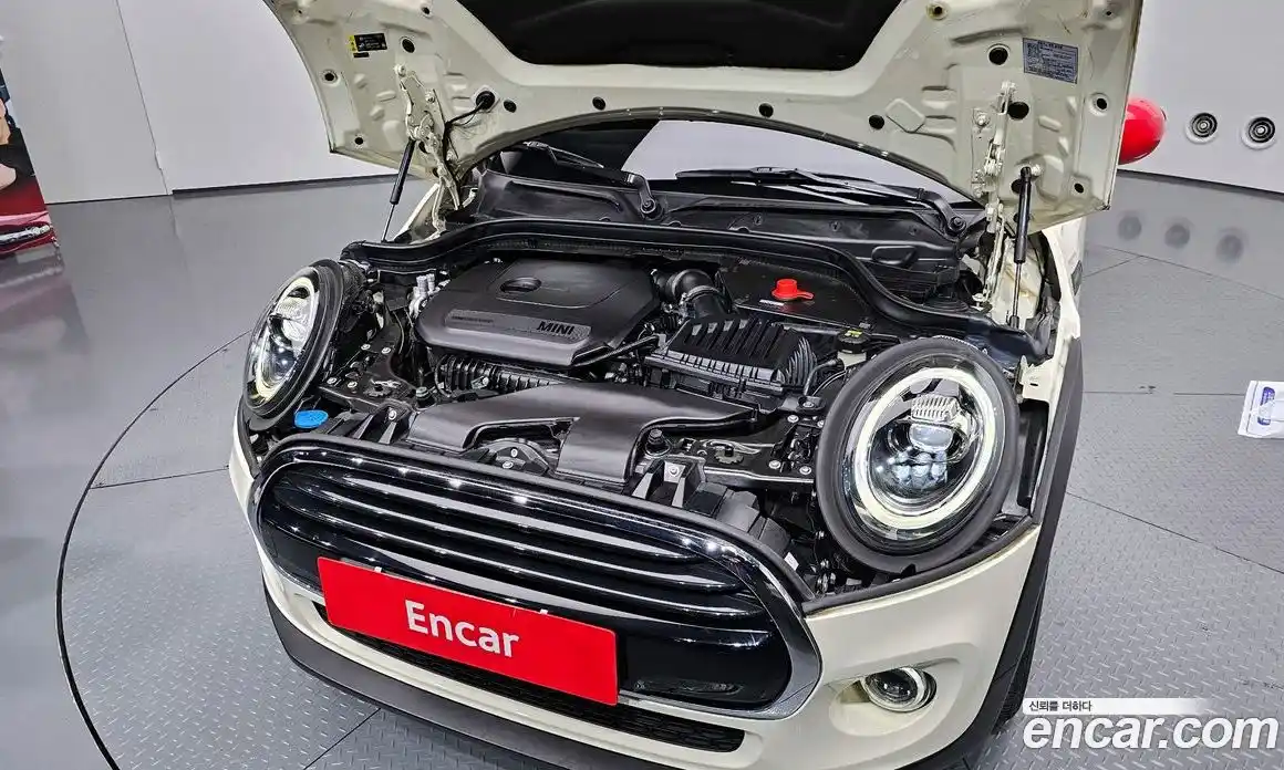 Mini Cooper 2020 1.5 Автомат в Москве № 166655, фото 3