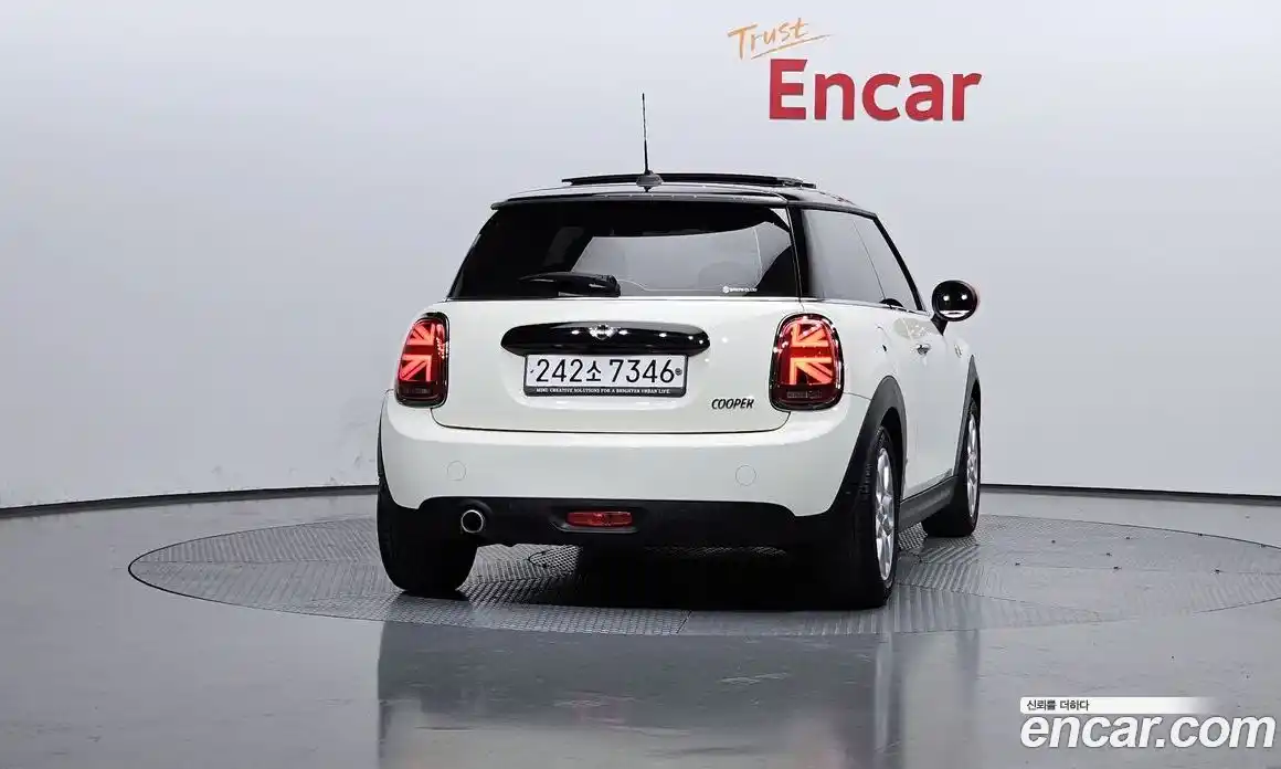 Mini Cooper 2020 1.5 Автомат в Москве № 166655, фото 10