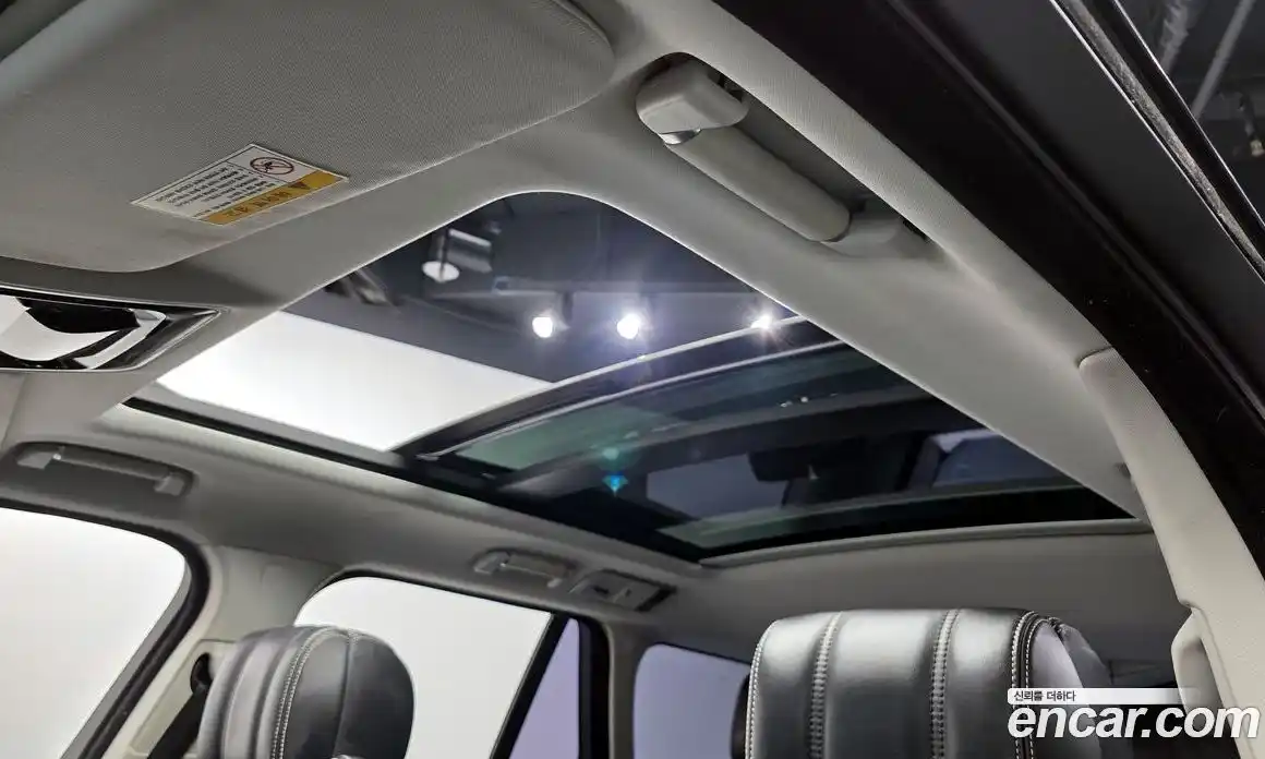 Land Rover Range-Rover 2014 4.4 Автомат в Москве № 166720, фото 16