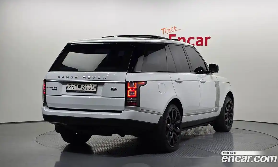 Land Rover Range-Rover 2014 4.4 Автомат в Москве № 166720, фото 18