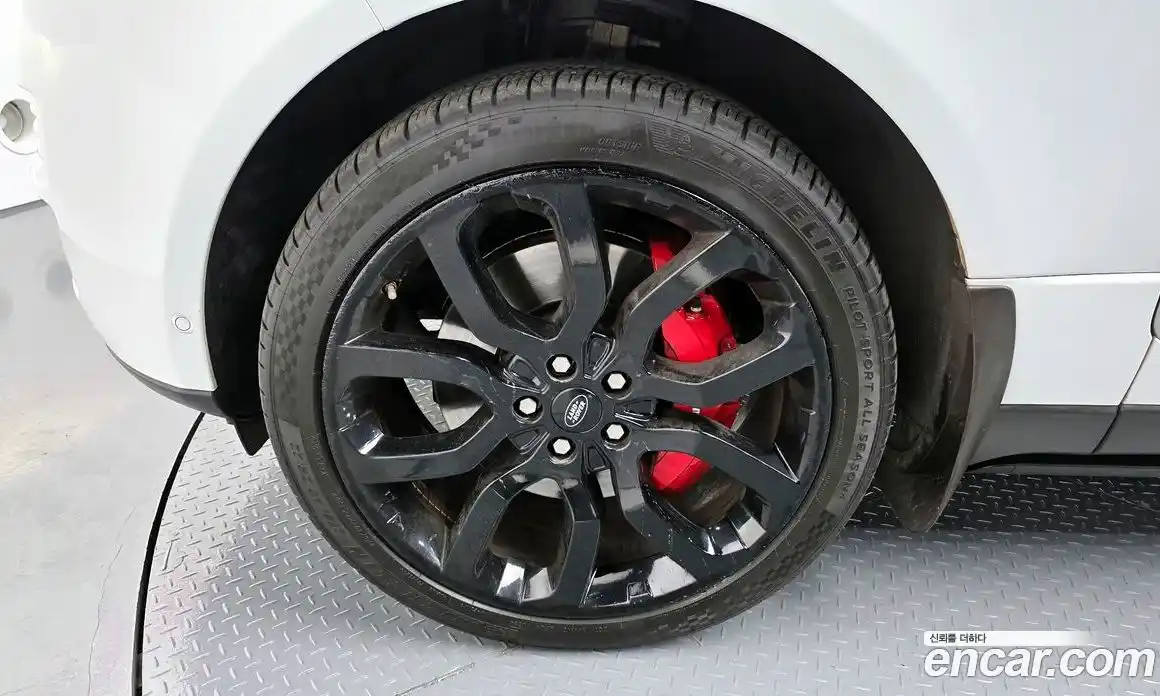 Land Rover Range-Rover 2014 4.4 Автомат в Москве № 166720, фото 19