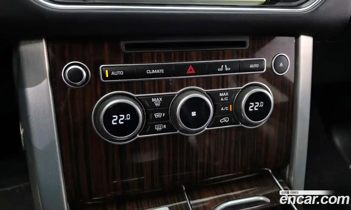 Land Rover Range-Rover 2014 4.4 Автомат в Москве № 166720, фото 10