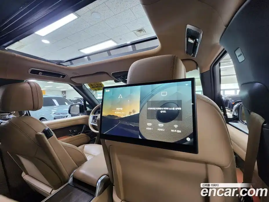 Land Rover Range-Rover 2023 4.4 Автомат в Москве № 166828, фото 16