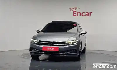 Volkswagen Passat 2021 2.0 Автомат в Москве № 168433, миниатюра 3