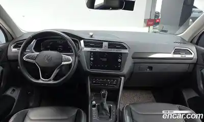 Volkswagen Tiguan 2022 2.0 Автомат в Москве № 168570, миниатюра 11