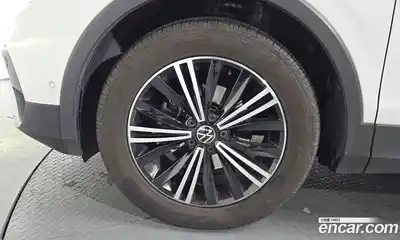 Volkswagen Tiguan 2022 2.0 Автомат в Москве № 168570, миниатюра 12