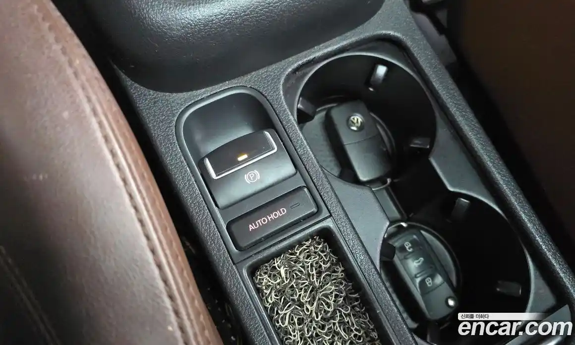 Volkswagen Tiguan 2015 2.0 Автомат в Москве № 168957, фото 4