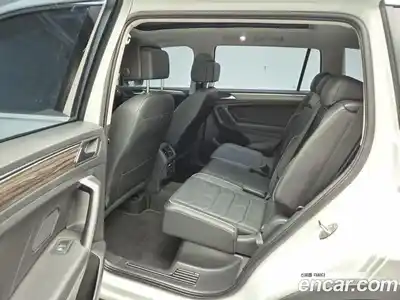 Volkswagen Tiguan 2024 2.0 Автомат в Москве № 169156, миниатюра 12