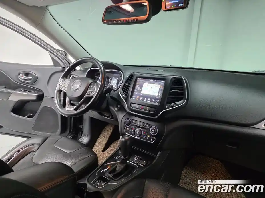 Jeep Cherokee 2019 2.4 Автомат в Москве № 170069, фото 7