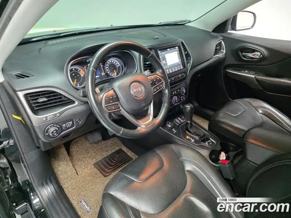 Jeep Cherokee 2019 2.4 Автомат в Москве № 170069, фото 10