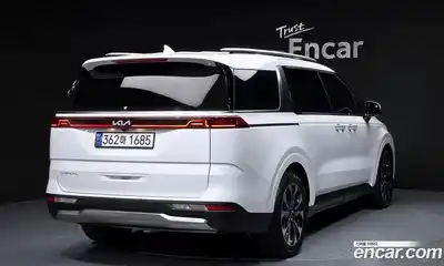 Kia Canival 2023 2.2 Автомат в Москве № 17124, миниатюра 2