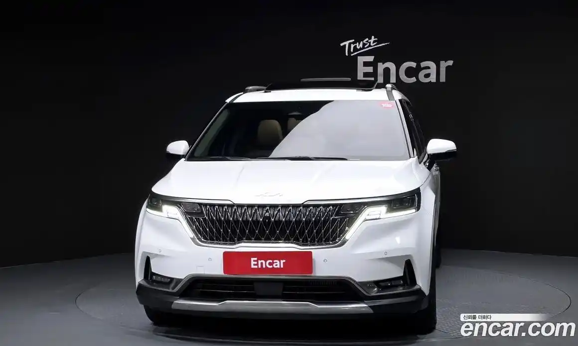 Kia Canival 2023 2.2 Автомат в Москве № 17124, фото 3