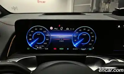 Mercedes-Benz EQB, 2025