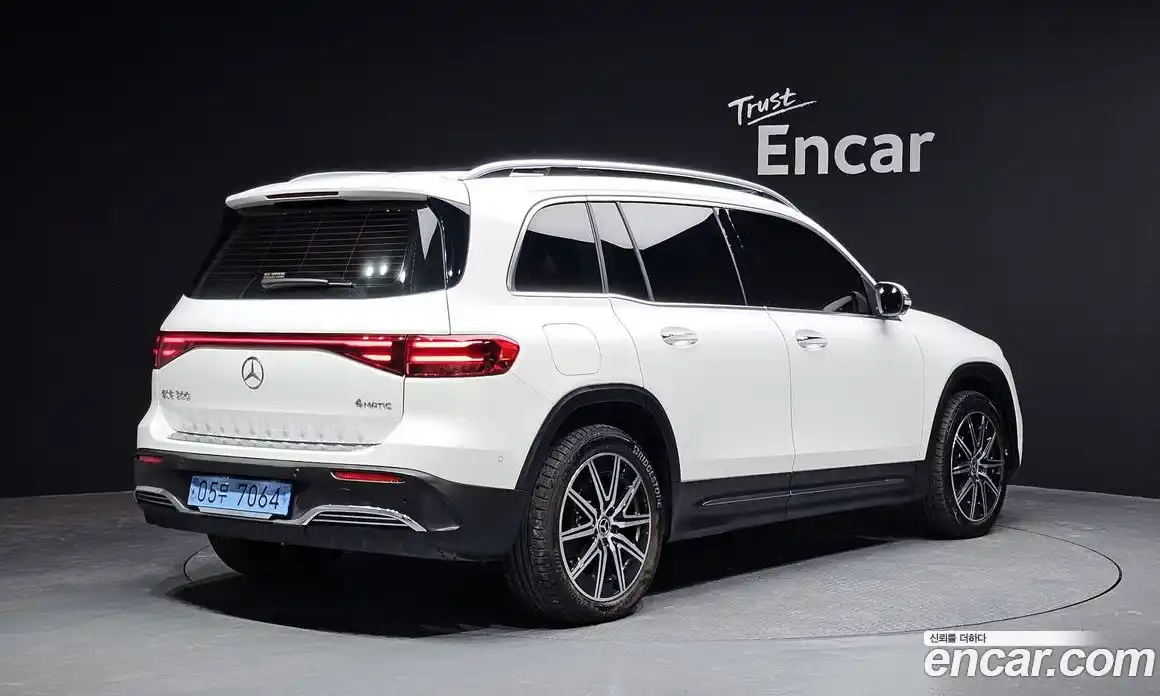 Mercedes-Benz EQB 2025 0.2 Автомат в Москве № 173155, фото 3