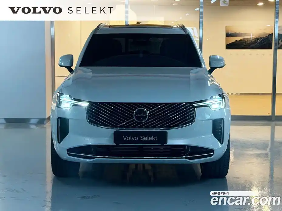 Volvo XC90 2025 2.0 Автомат в Москве № 177155, фото 3