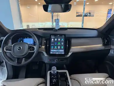 Volvo XC90 2025 2.0 Автомат в Москве № 177155, миниатюра 7