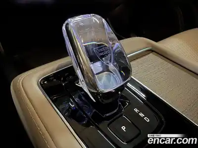 Volvo XC90 2025 2.0 Автомат в Москве № 177155, миниатюра 9