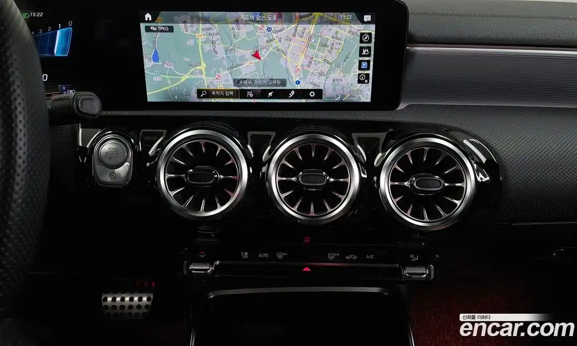 Mercedes-Benz A-Class 2022 2.0 Автомат в Москве № 178442, фото 14