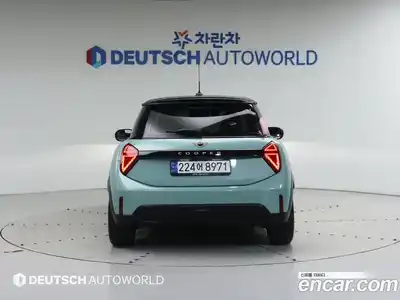 Mini Cooper 2025 2.0 Автомат в Москве № 181469, миниатюра 4