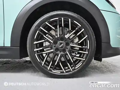 Mini Cooper 2025 2.0 Автомат в Москве № 181469, миниатюра 5