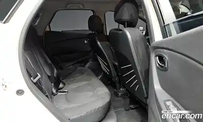 Renault QM3 2016 1.5 Автомат в Москве № 182876, миниатюра 11