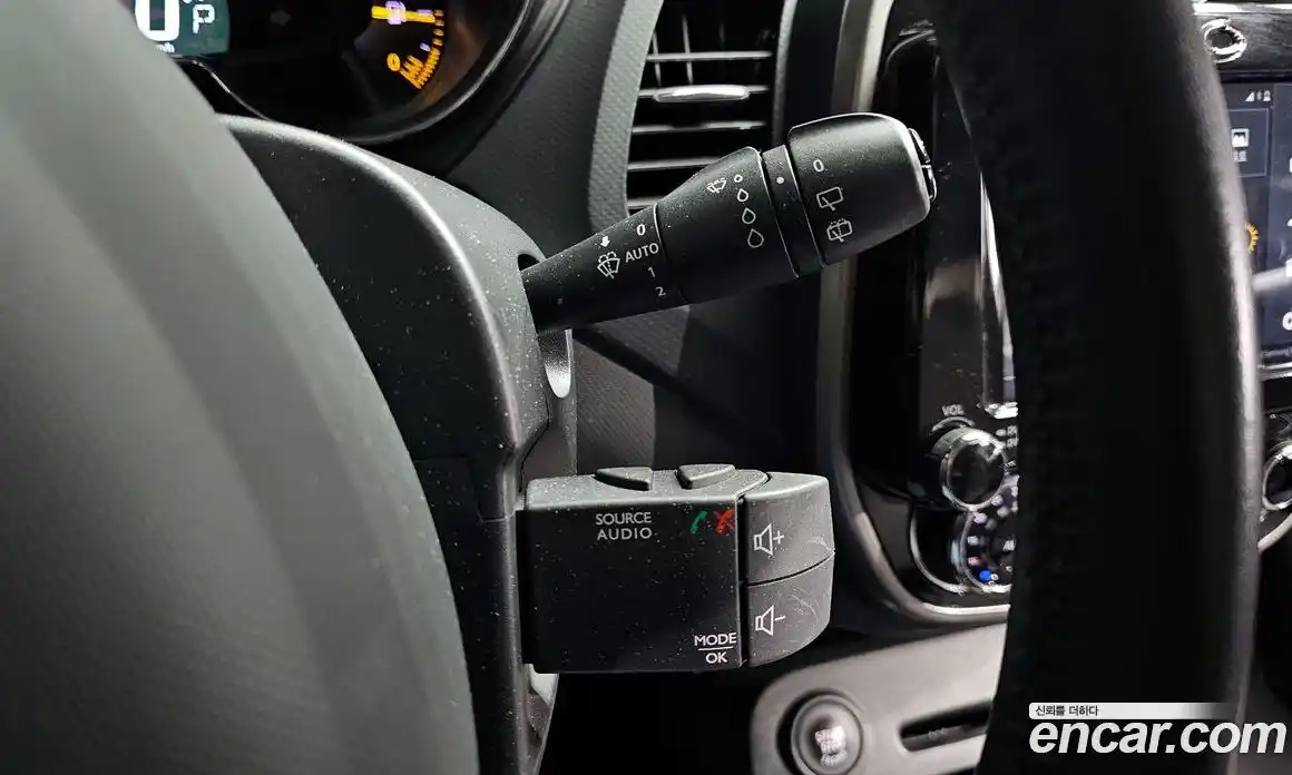 Renault QM3 2016 1.5 Автомат в Москве № 182876, фото 19