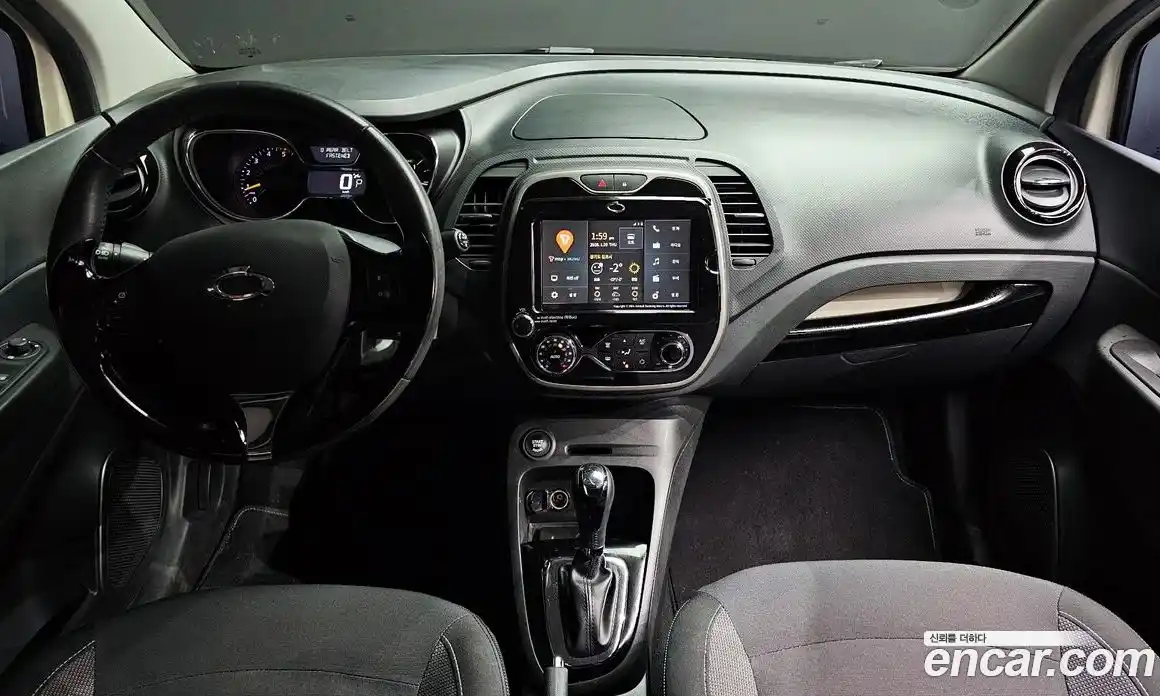 Renault QM3 2016 1.5 Автомат в Москве № 182876, фото 20