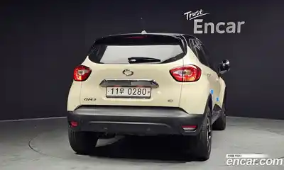 Renault QM3 2016 1.5 Автомат в Москве № 182876, миниатюра 5