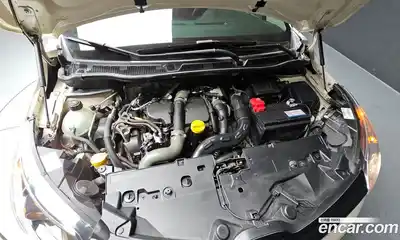 Renault QM3 2016 1.5 Автомат в Москве № 182876, миниатюра 8