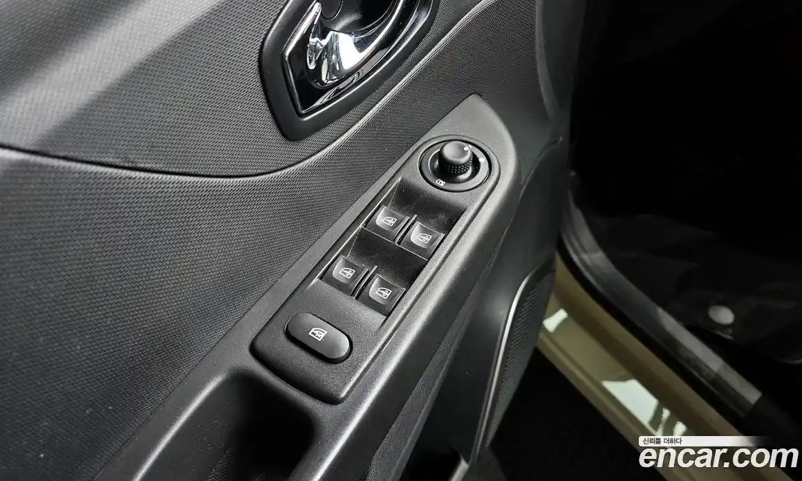 Renault QM3 2016 1.5 Автомат в Москве № 182876, фото 9