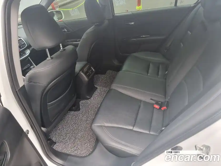 Honda Accord 2013 2.4 Автомат в Москве № 185127, фото 13