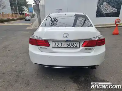 Honda Accord 2013 2.4 Автомат в Москве № 185127, миниатюра 4