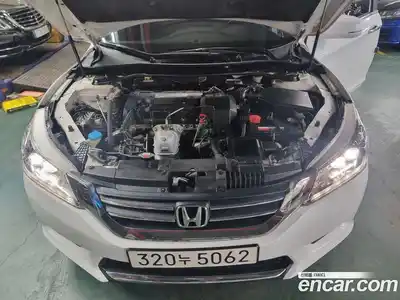 Honda Accord 2013 2.4 Автомат в Москве № 185127, миниатюра 6