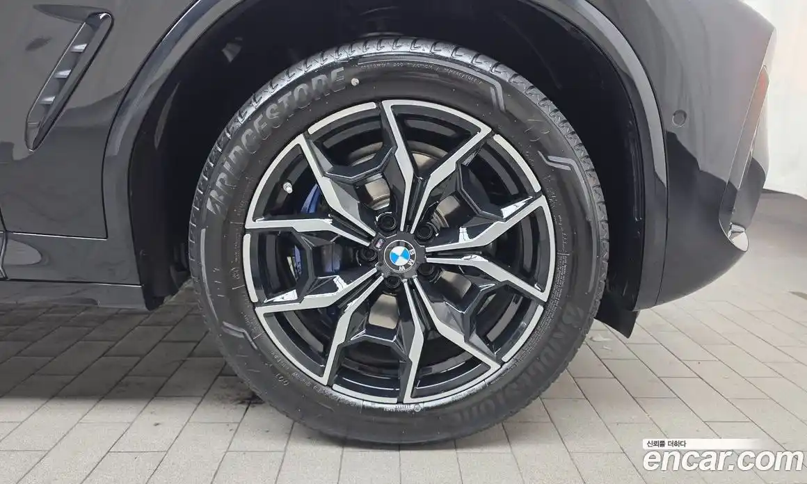 BMW X4 2024 2.0 Автомат в Москве № 188241, фото 1