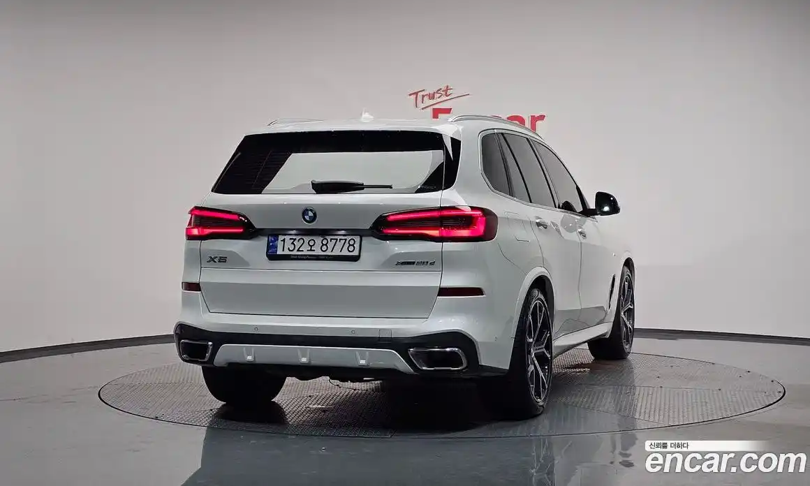 BMW X5 2023 3.0 Автомат в Москве № 189781, фото 3