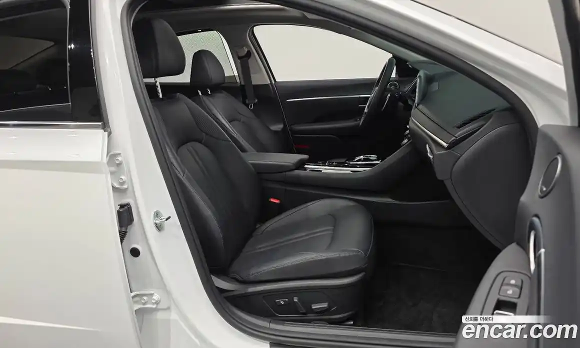 Hyundai Sonata 2021 2.0 Автомат в Москве № 1921, фото 11