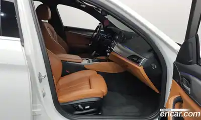 BMW 5-Series 2018 2.0 Автомат в Москве № 192342, миниатюра 11
