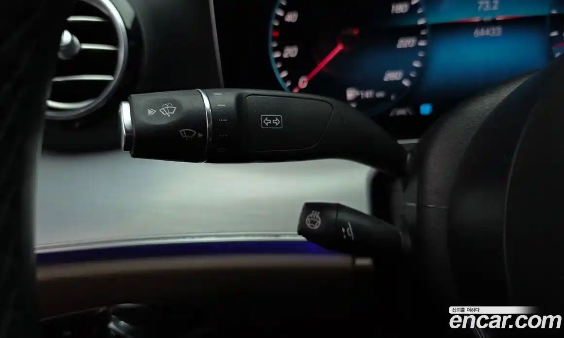 Mercedes-Benz E-Class 2021 2.0 Автомат в Москве № 194279, фото 14